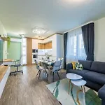 Stylish 1br Flat Garden Balcony Parking Varna
