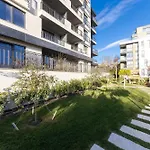 Apartment Stylish 1br Flat Garden Balcony Parking