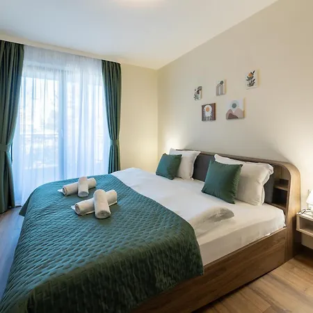 Apartment Stylish 1br Flat Garden Balcony Parking *