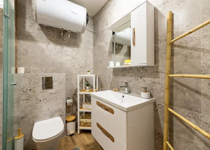 شقة Stylish 1br Flat Garden Balcony Parking *