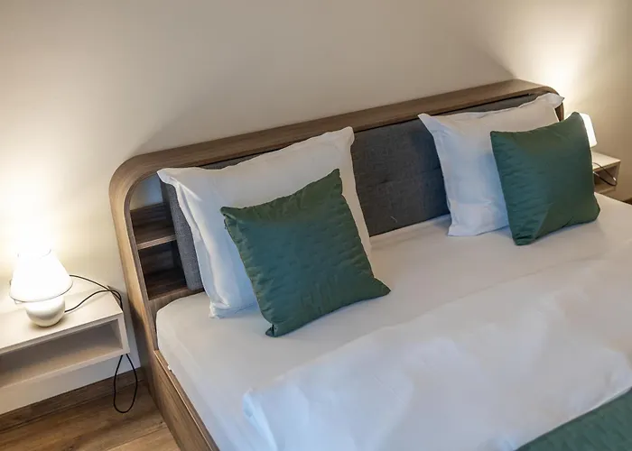 شقة Stylish 1br Flat Garden Balcony Parking *