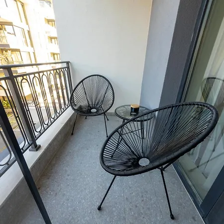 Stylish 1br Flat Garden Balcony Parking * Varna