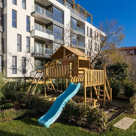 Daire Stylish 1br Flat Garden Balcony Parking Varna