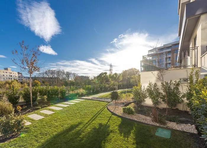 Apartment Stylish 1br Flat Garden Balcony Parking Varna